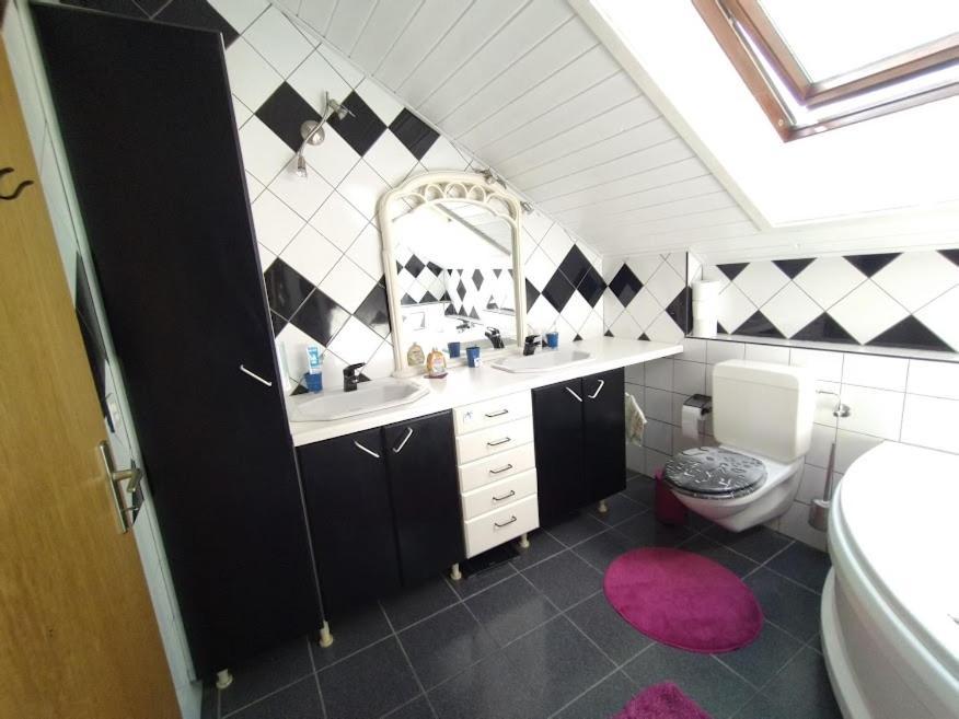 Chez L'eveline Libellule